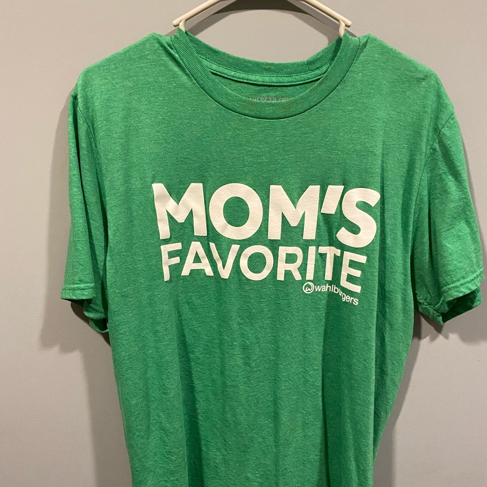 Got this tshirt @ Wahlburgers in Boston 😊